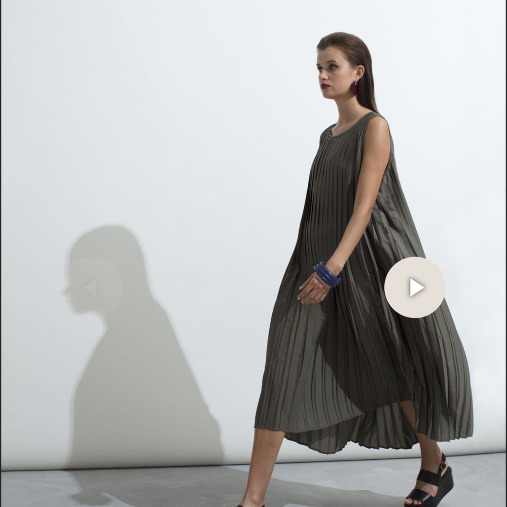 ELK’sTekstur Maxi Dress in Olive - Elk Dress Woman